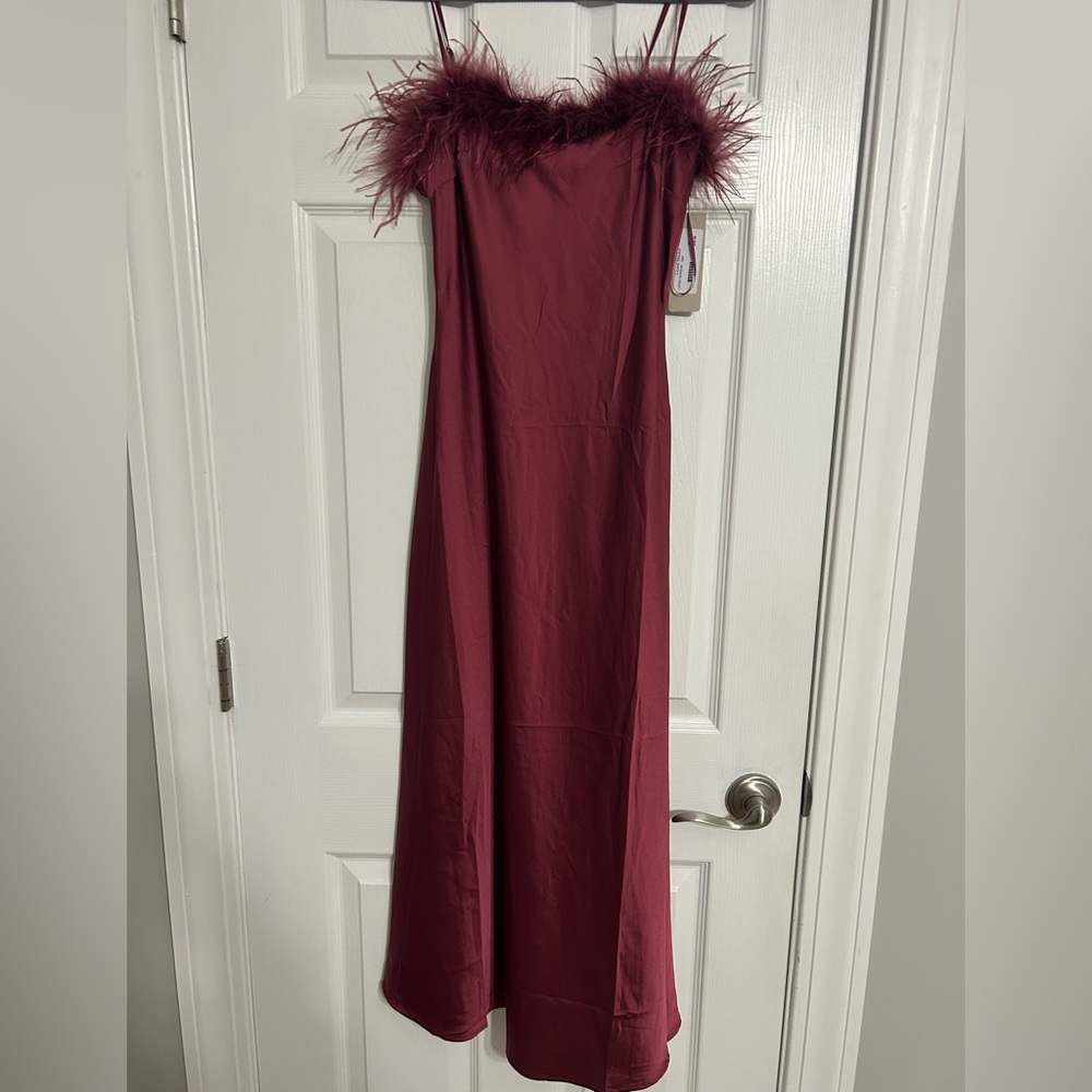 Midi satin spaghetti strap dress with feather neckline